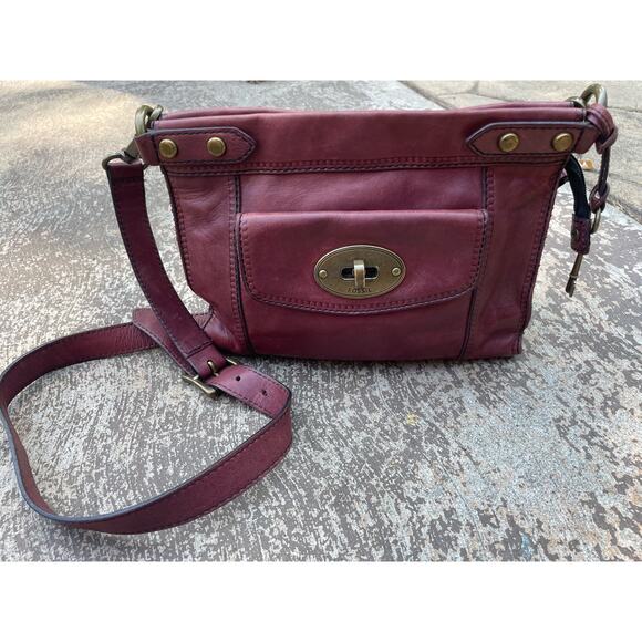 Fossil Vintage Revival Maddox Leather Crossbody Bag, Wine - Picture 1 of 12